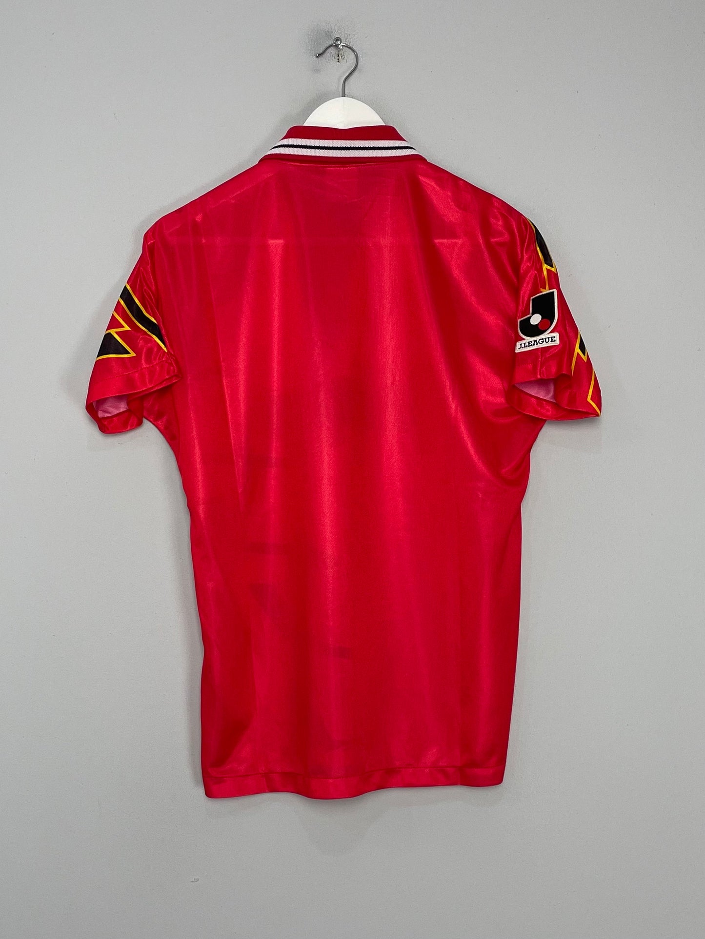 CULT KITS - 1995/96 NAGOYA GRAMPUS HOME SHIRT (S) MIZUNO – Cult Kits