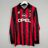 Image of the AC Milan shirt from the 1995/96 season