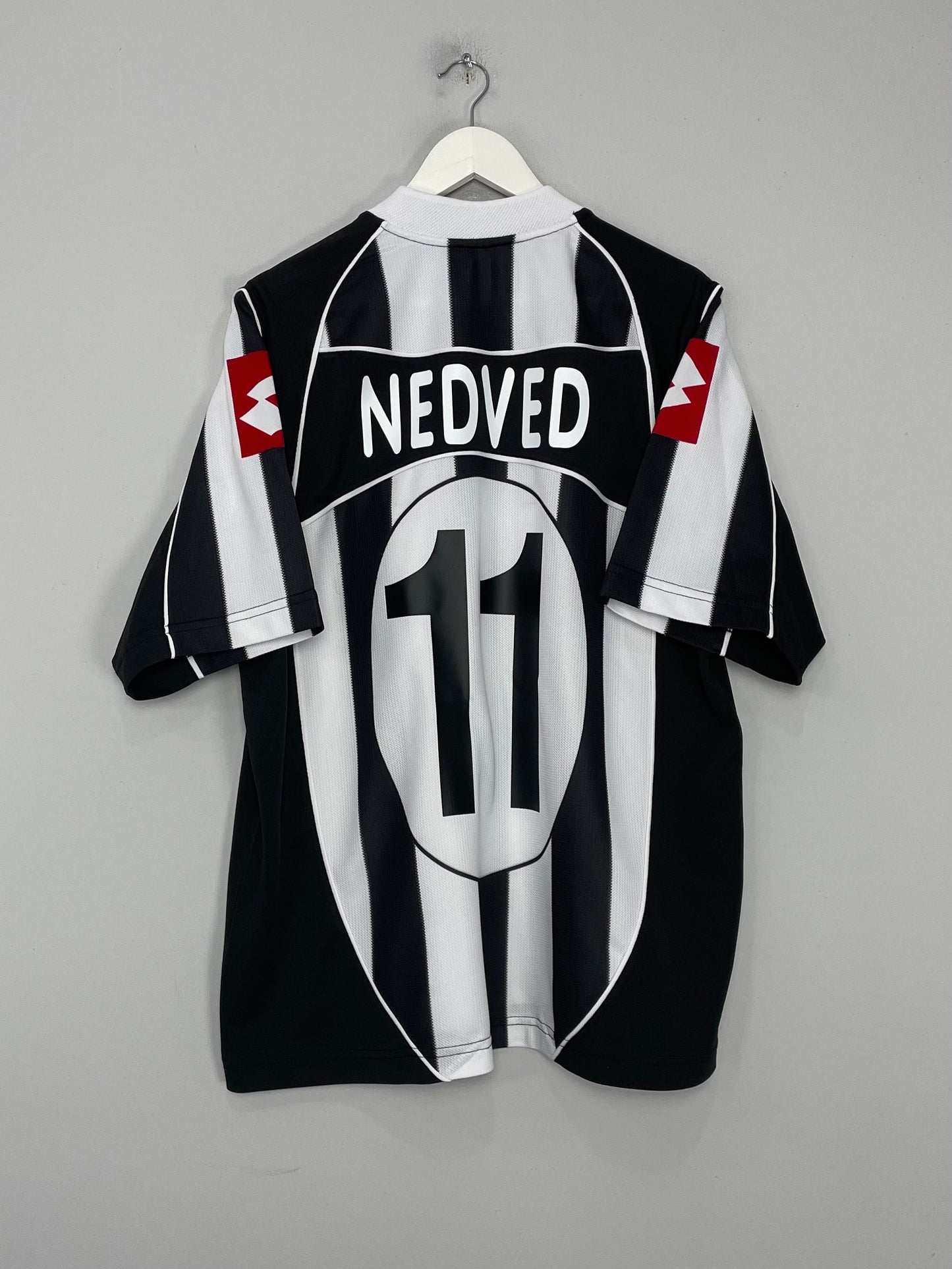 2002/03 JUVENTUS NEDVED #11 HOME SHIRT (L) LOTTO