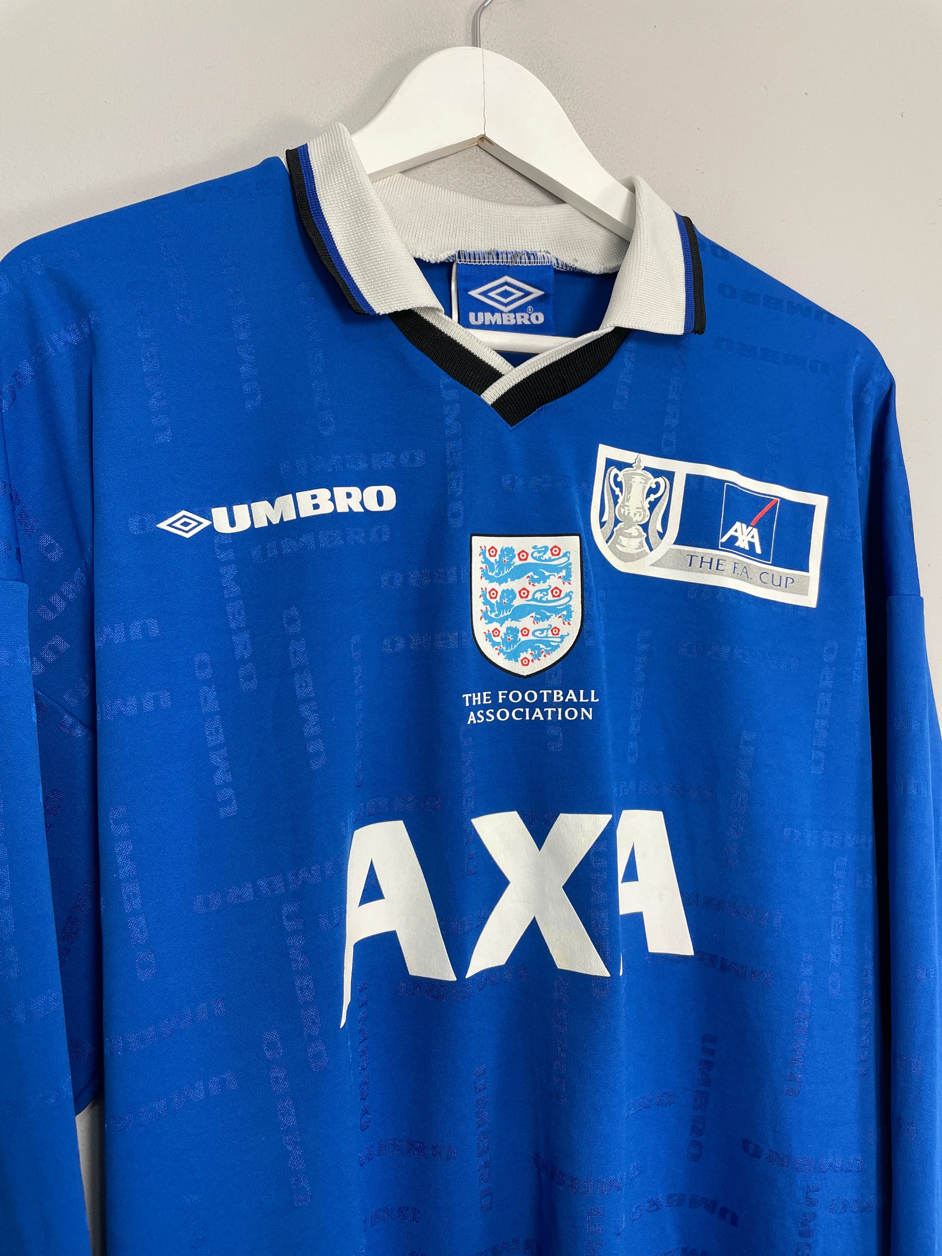 1998-99 umbro England training wear axa-