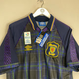 1994/96 SCOTLAND *BNWT* HOME SHIRT (L) UMBRO