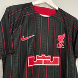 2022/23 LIVERPOOL X LEBRON JAMES *BNWT* SHIRT (M) NIKE