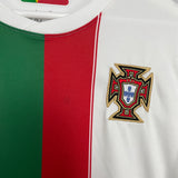 2010/11 PORTUGAL AWAY SHIRT (L) NIKE