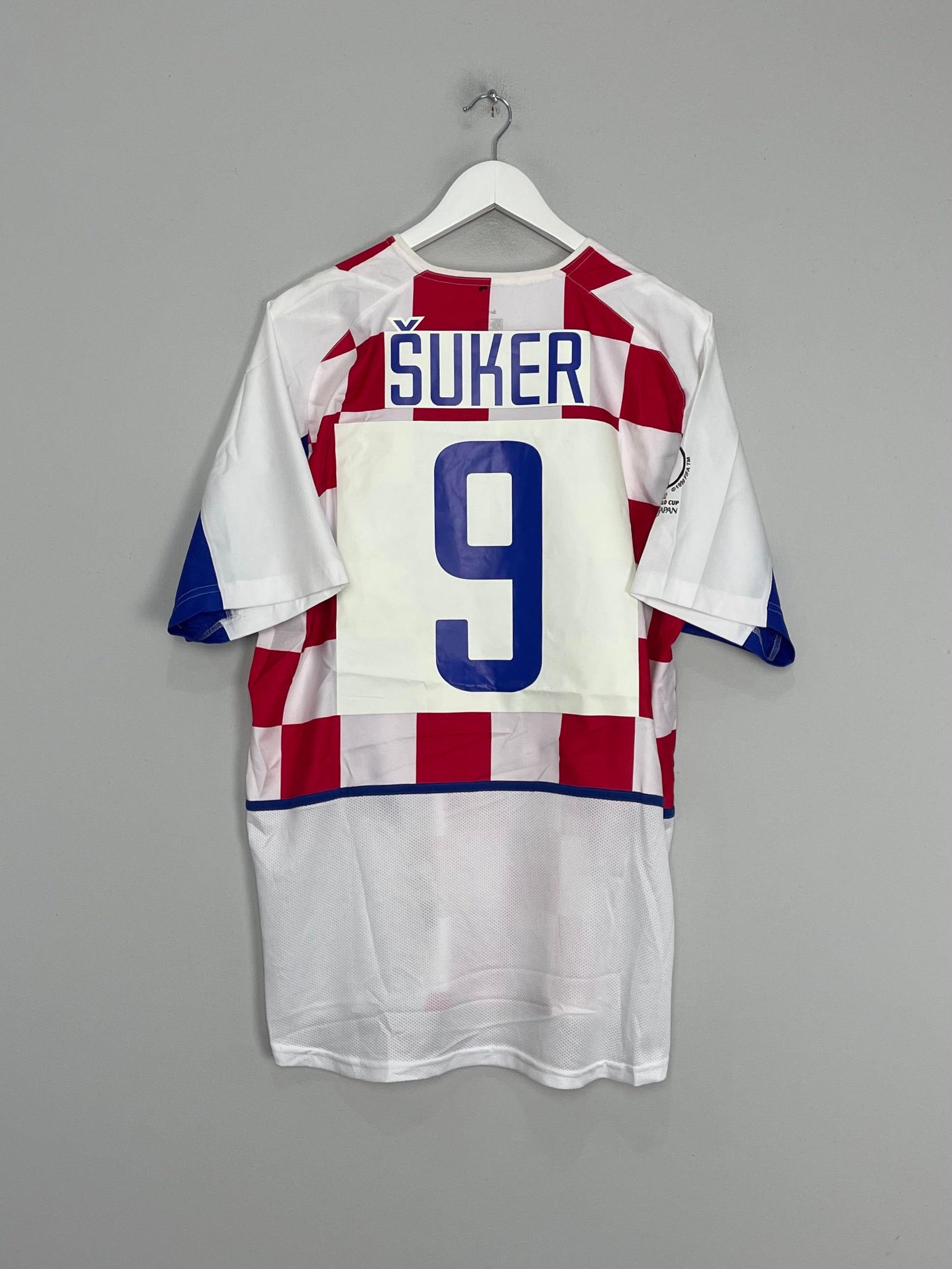 2002/04 CROATIA SUKER #9 HOME SHIRT (L) NIKE