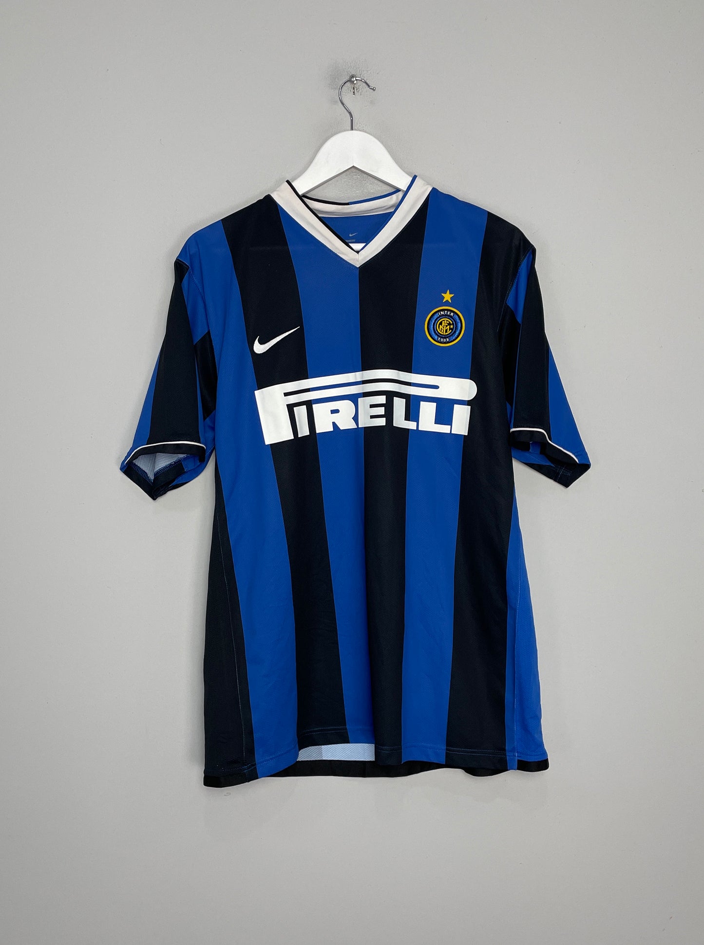 CULT KITS - 2006/07 INTER MILAN ADRIANO #10 HOME SHIRT (L) NIKE – Cult Kits