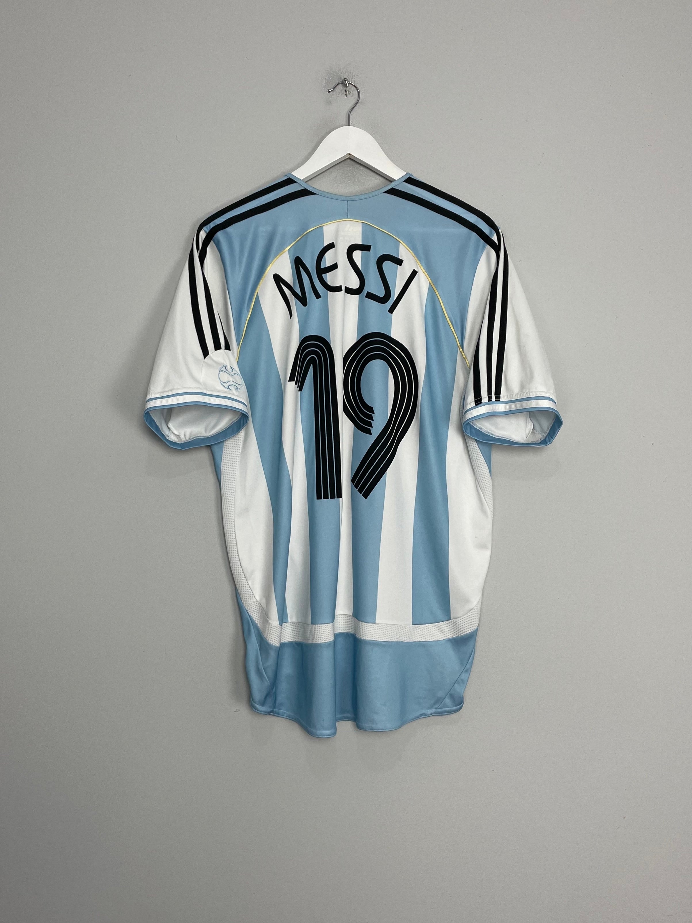 2006/08 ARGENTINA MESSI #19 HOME SHIRT (L) ADIDAS