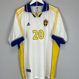 2000/01 SWEDEN LARSSON #7 AWAY SHIRT (XL) ADIDAS