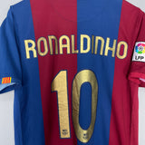 2006/07 BARCELONA RONALDINHO #10 HOME SHIRT (M) NIKE