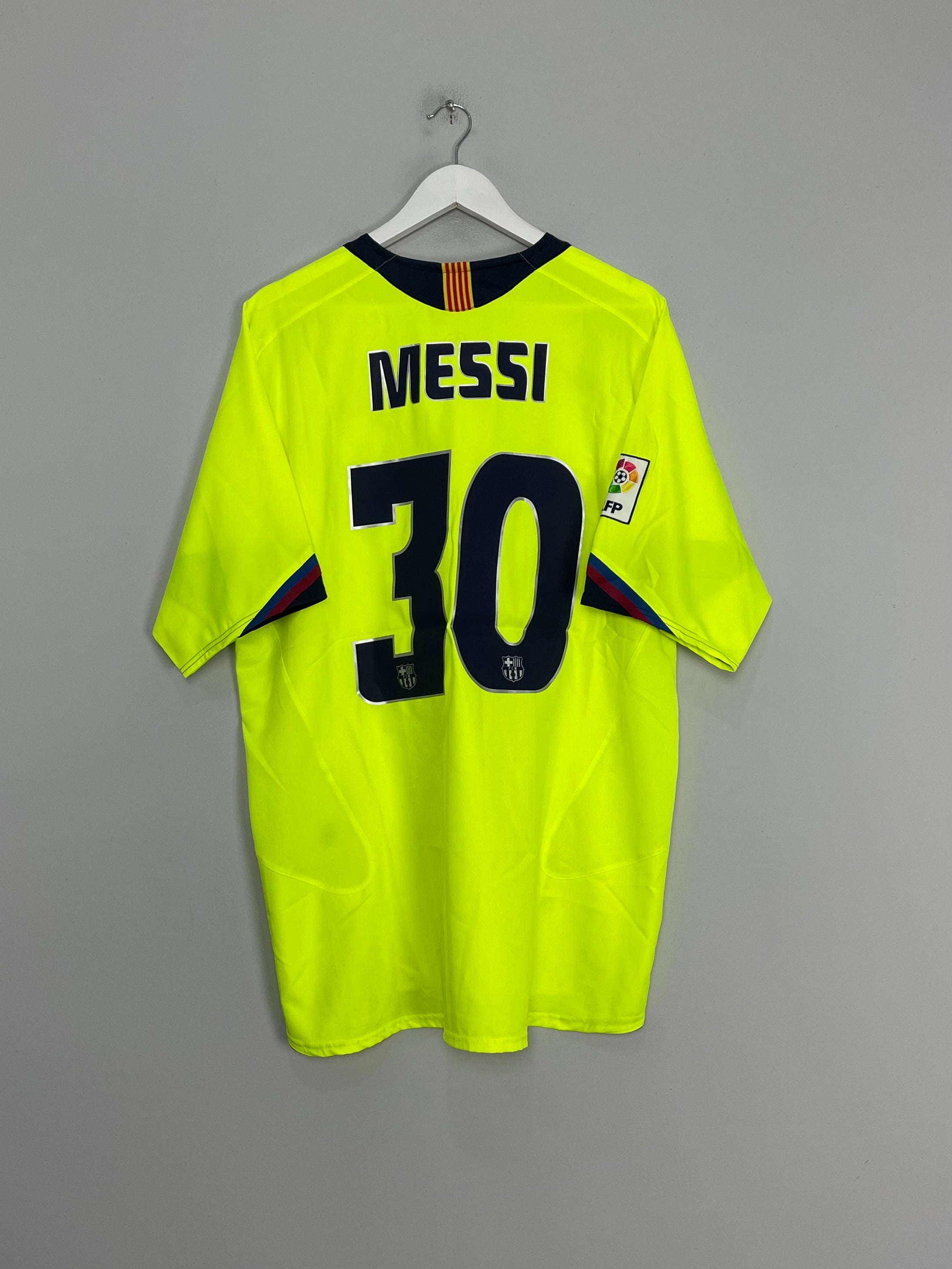 2005/06 BARCELONA MESSI #30 AWAY SHIRT (XL) NIKE