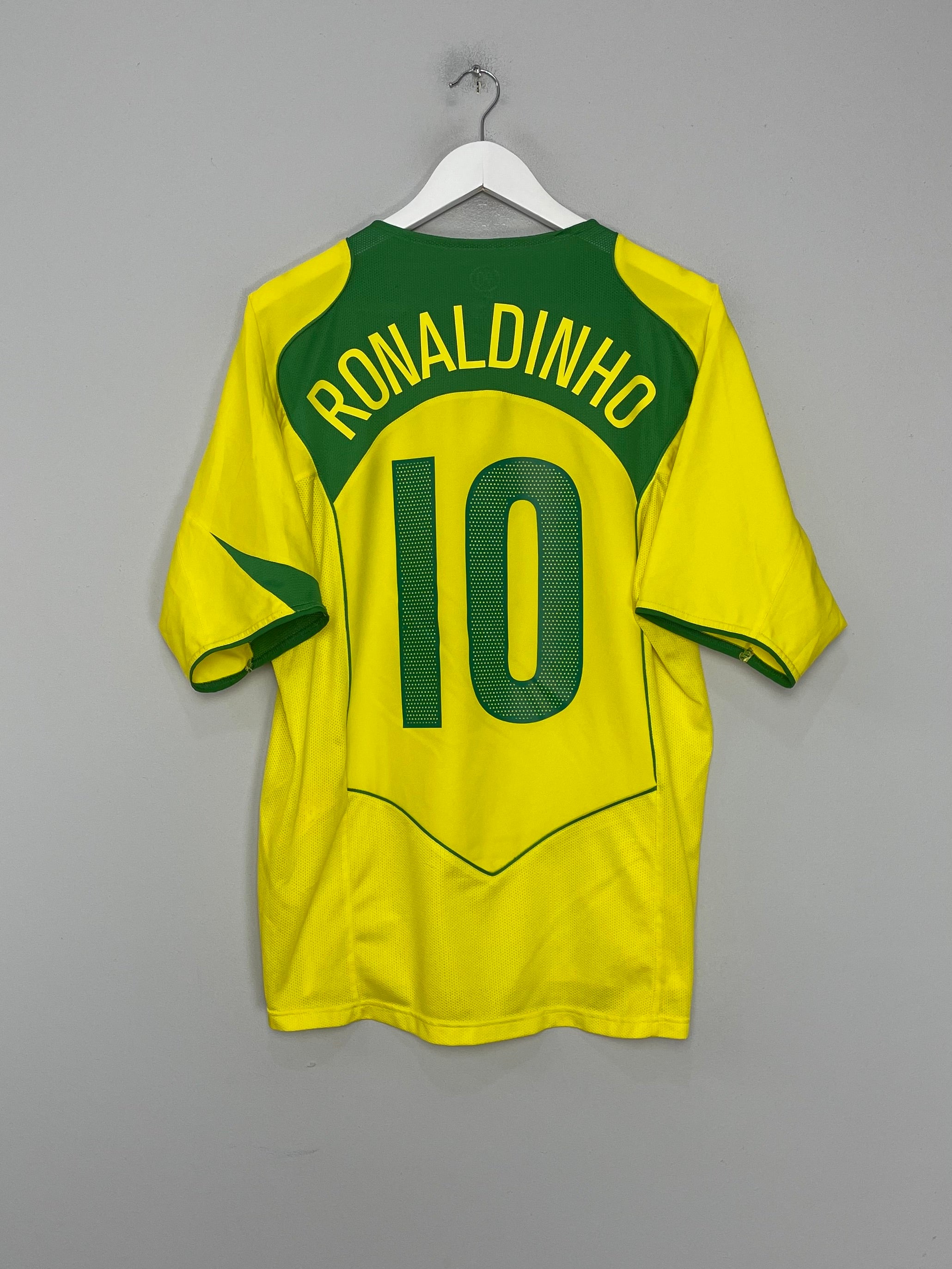 2004/06 BRAZIL RONALDINHO #10 HOME SHIRT (L) NIKE