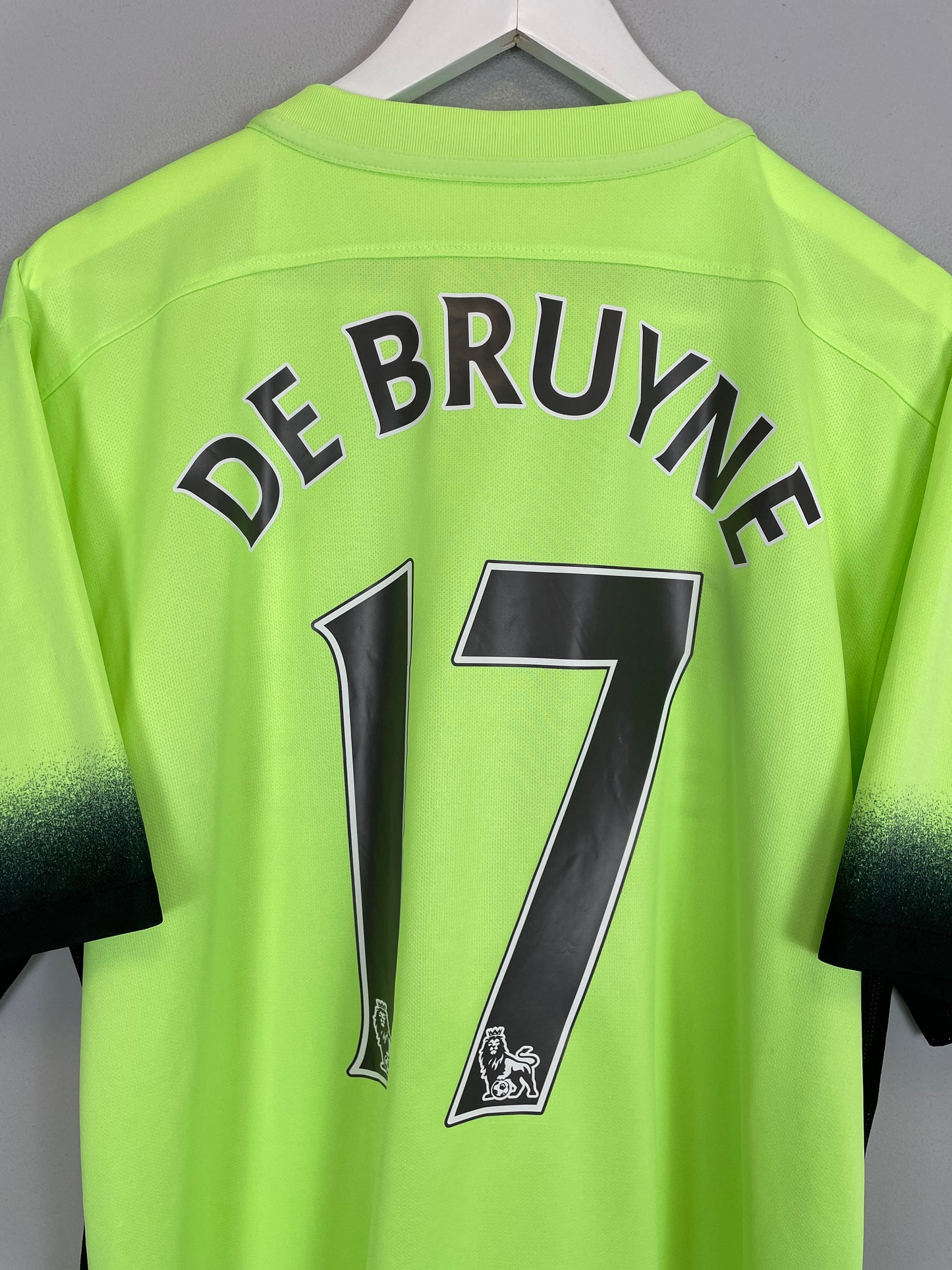 2015/16 MANCHESTER CITY DE BRUYNE #17 THIRD SHIRT (XL) NIKE