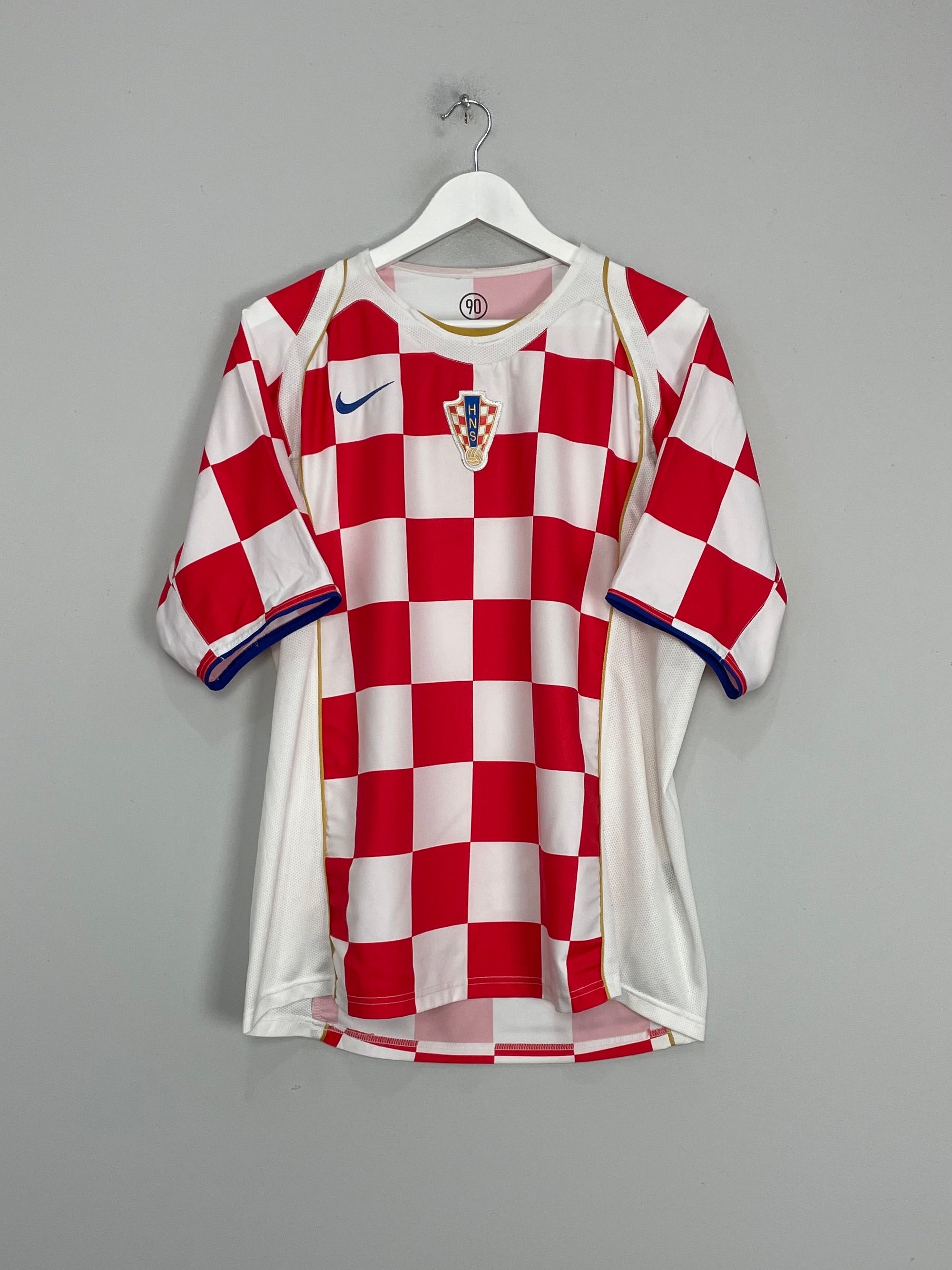 2004/06 CROATIA HOME SHIRT (L) NIKE