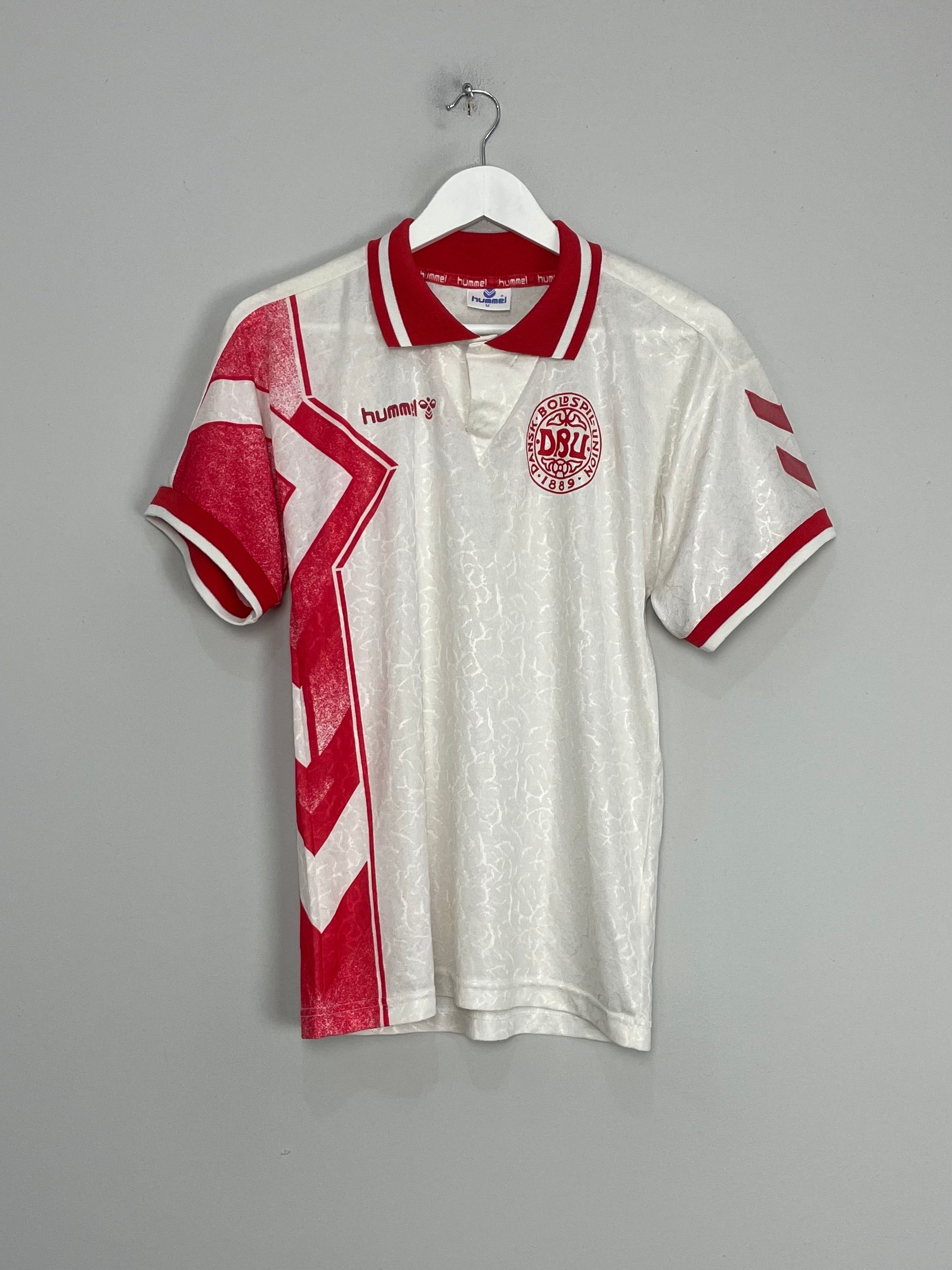 1995/96 DENMARK HOME SHIRT (M) HUMMEL