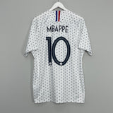 Image of the France Mbappe shirt from the 2019/20 season