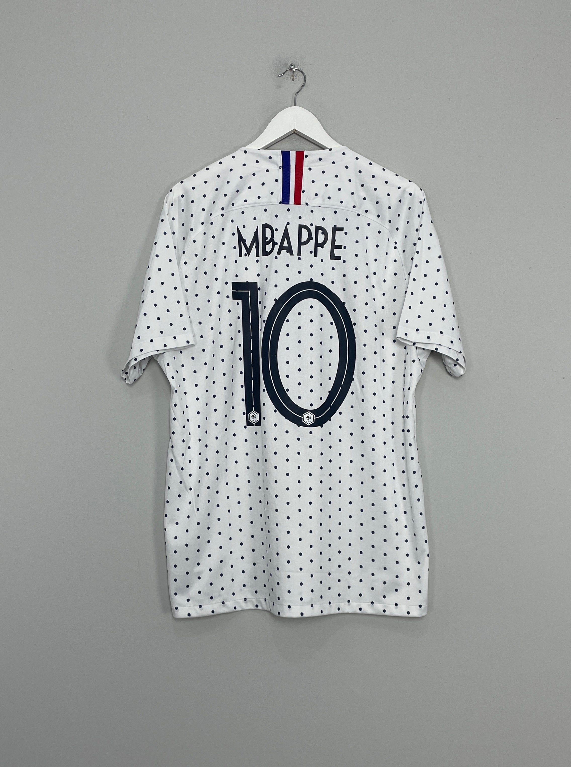 Image of the France Mbappe shirt from the 2019/20 season