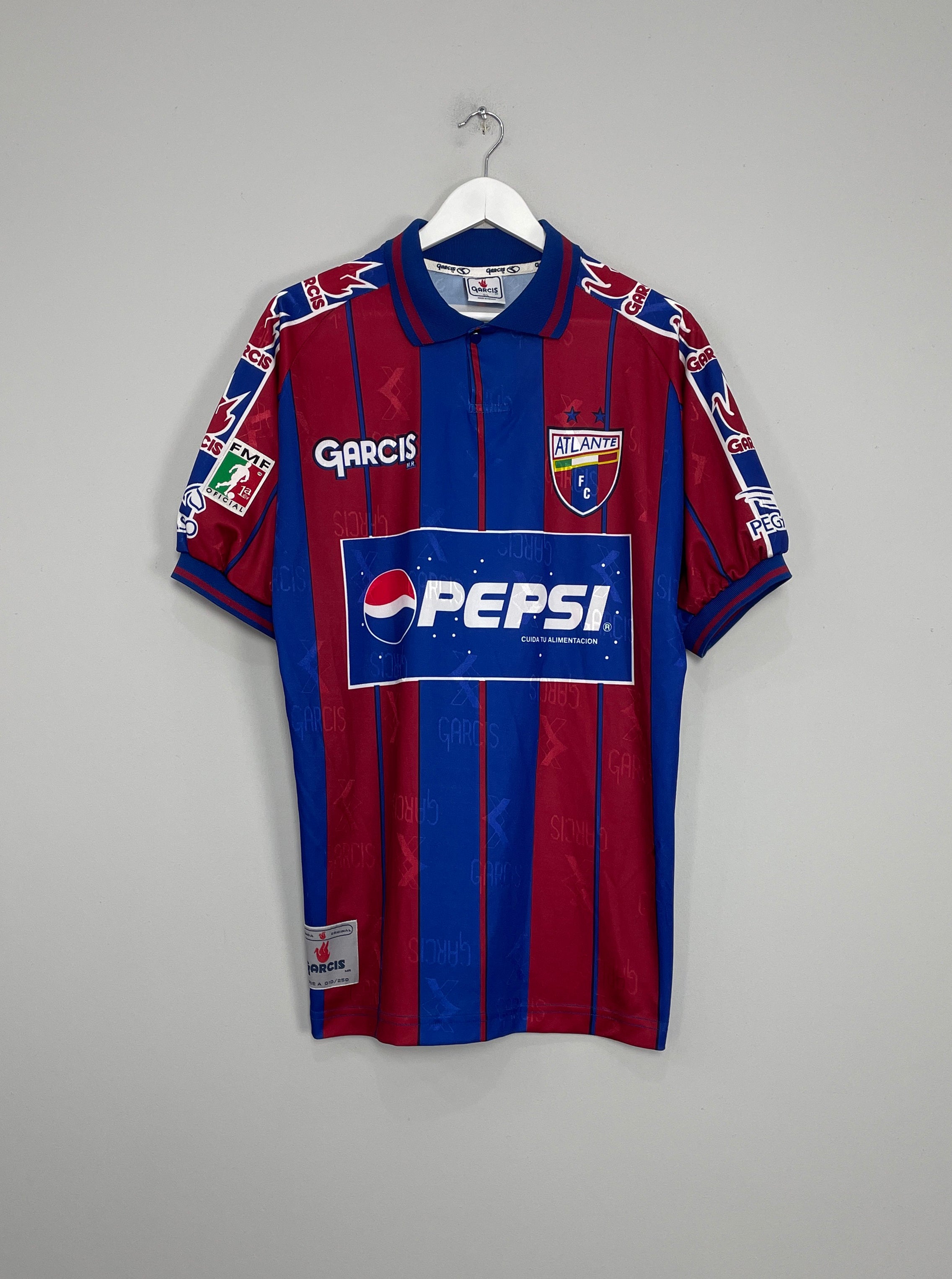 Image of the Atlante shirt from the 1999/00 season