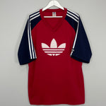 Image of the Adidas training shirt from the 2001/02 season