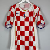 2004/06 CROATIA HOME SHIRT (M) NIKE