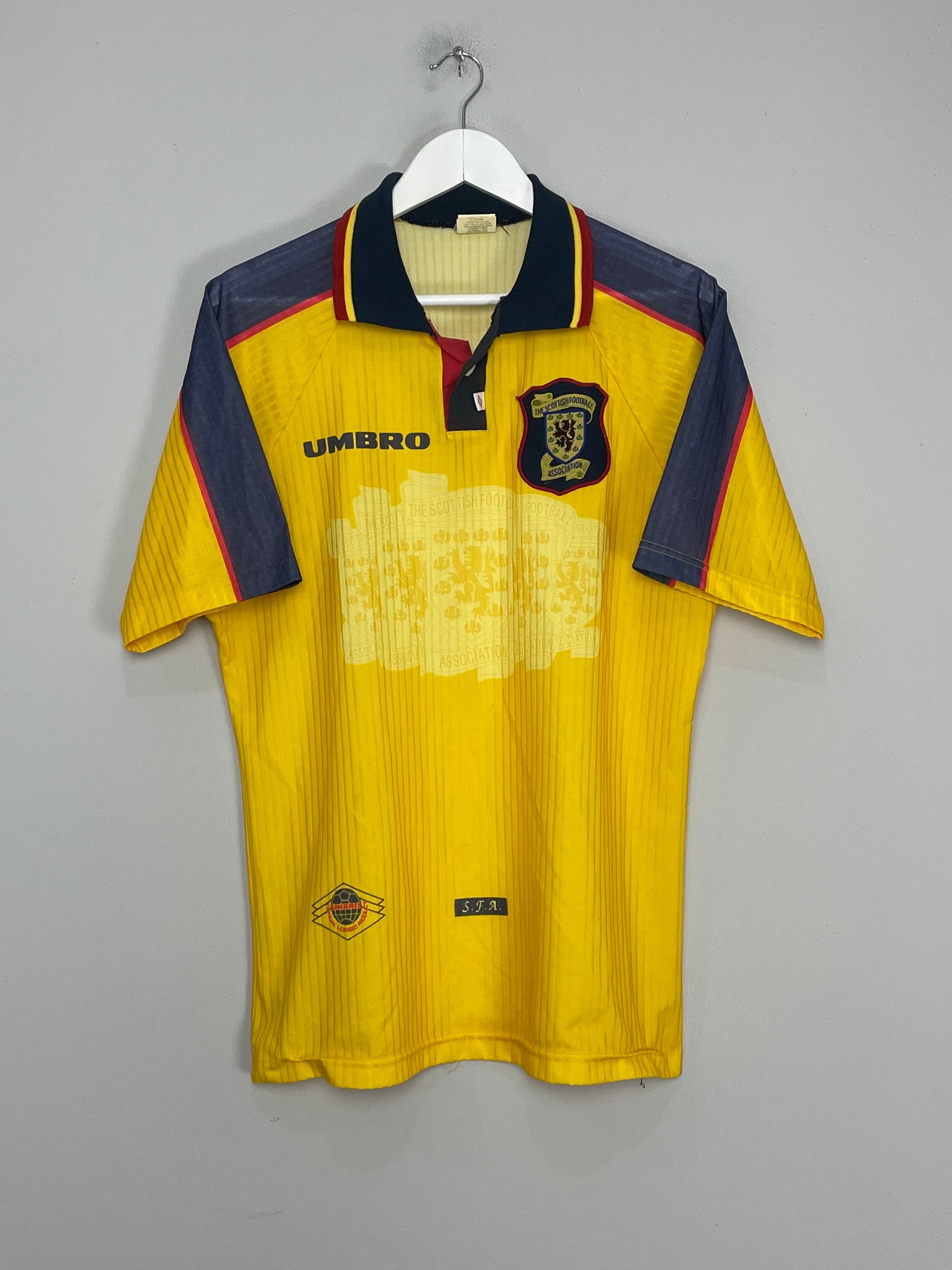 1997/99 SCOTLAND AWAY SHIRT (M) UMBRO