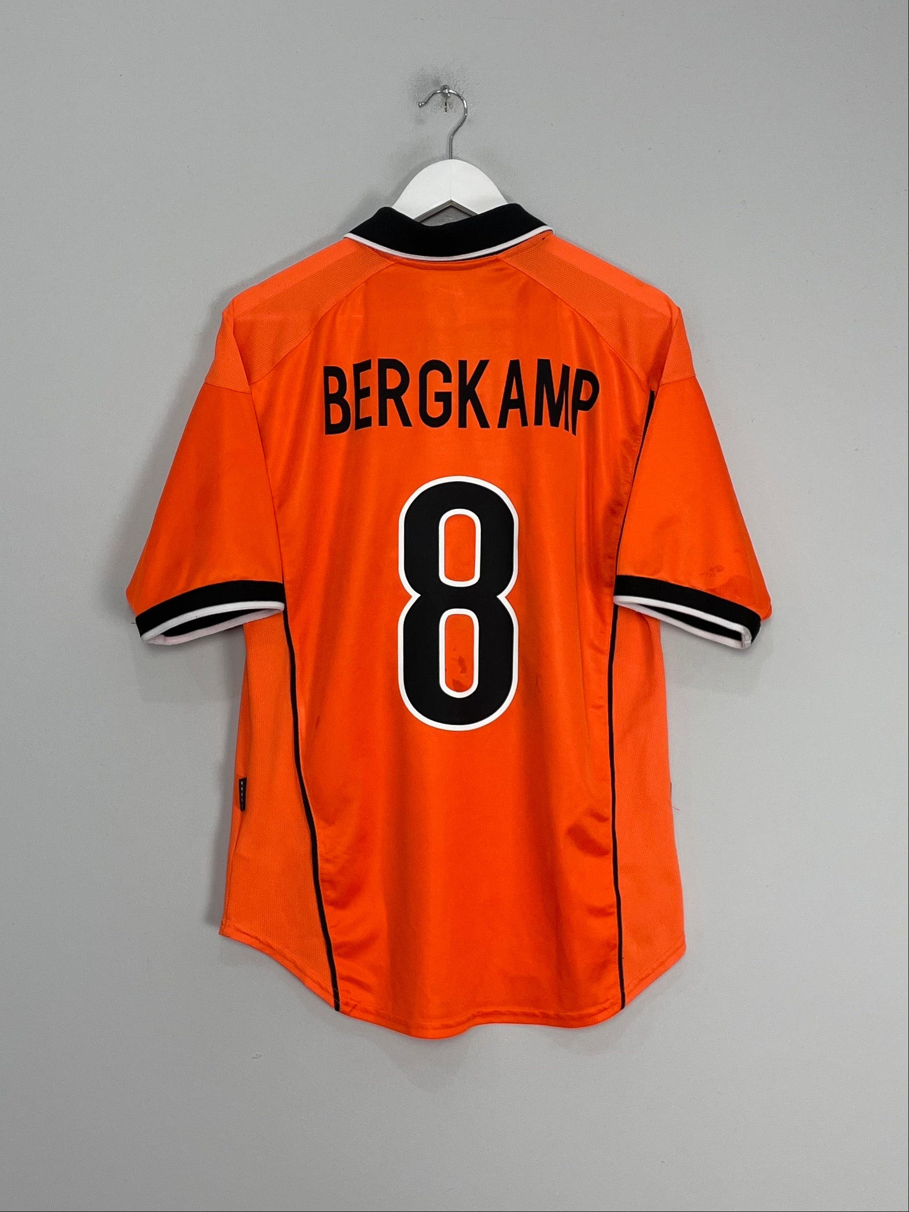 1998/00 NETHERLANDS BERGKAMP #8 HOME SHIRT (M) NIKE