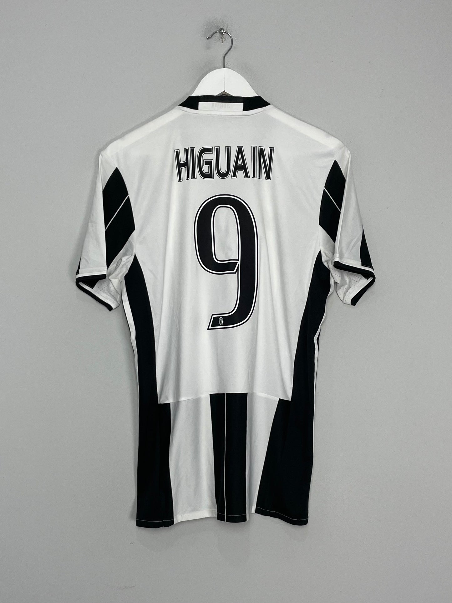 2016/17 JUVENTUS HIGUAIN #9 HOME SHIRT (M) ADIDAS