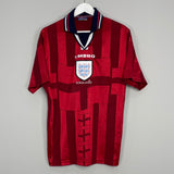 Image of the England shirt from the 1998/99 season