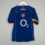 Image of the Arsenal shirt from the 2004/06 season