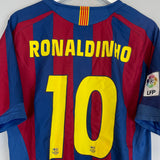 2005/06 BARCELONA RONALDINHO #10 HOME SHIRT (L) NIKE