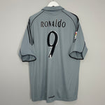 Image of the Real Madrid Ronaldo shirt from the 2005/06 season