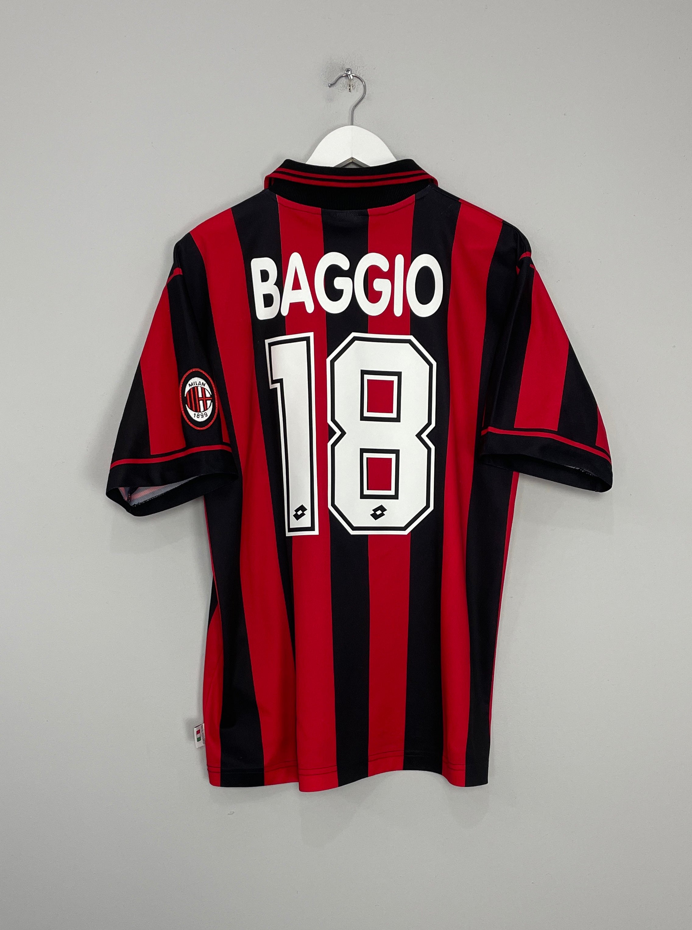 Image of the AC Milan Baggio shirt from the 1996/97 season