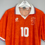 1994 NETHERLANDS BERGKAMP #10 HOME SHIRT (M) LOTTO