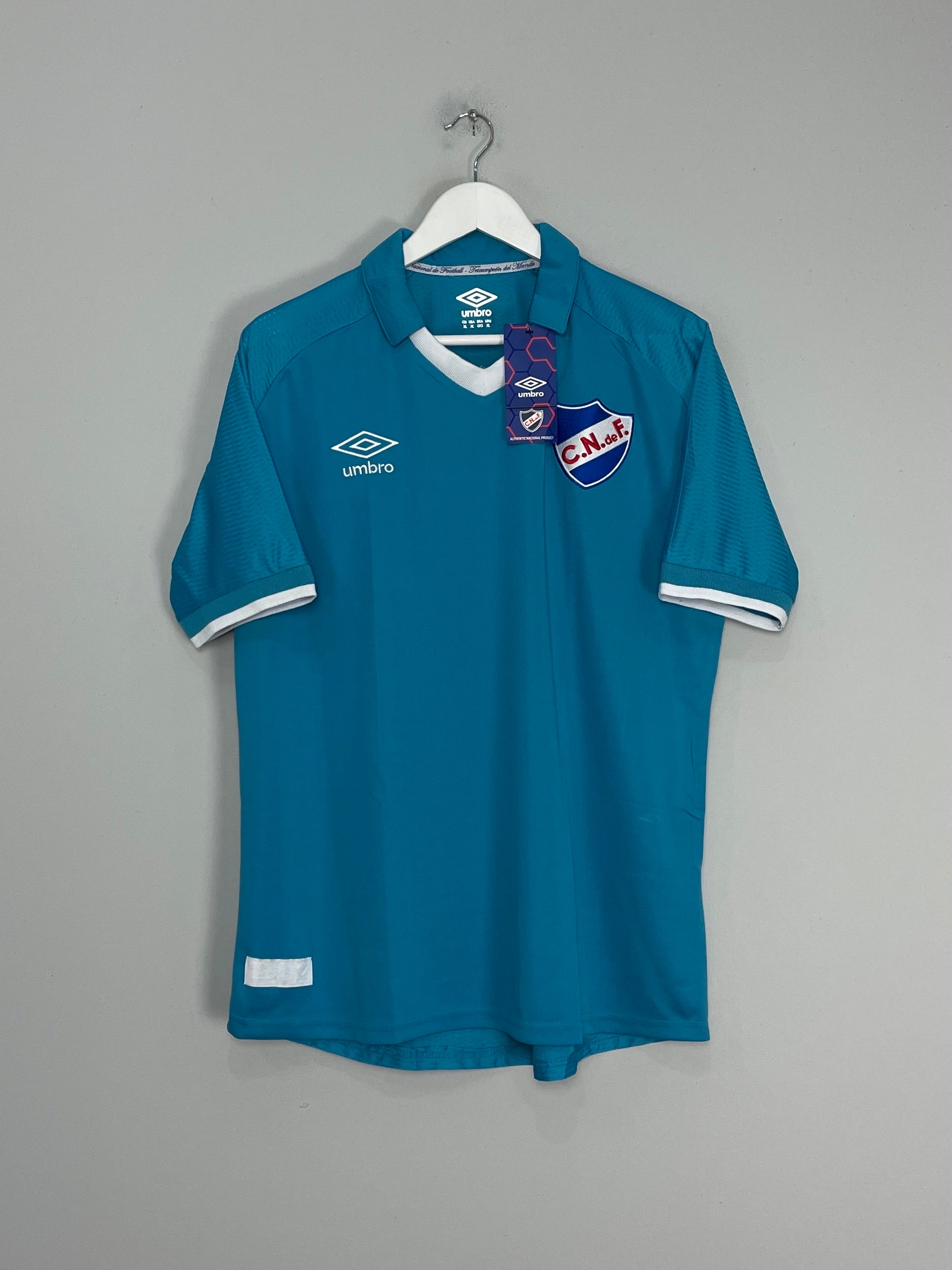 2018/19 CLUB NACIONAL DE FOOTBALL HOME SHIRT (M) UMBRO