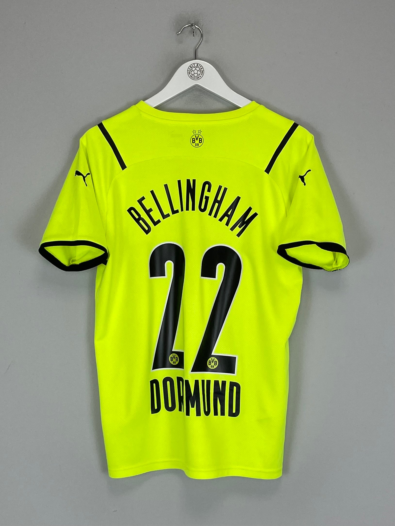 2021/22 Borussia Dortmund home shirt with Jude Bellingham #22, size medium, Puma logo, excellent condition.