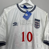 1999/01 ENGLAND OWEN #10 *BNWT* SIGNED HOME SHIRT (XXL) UMBRO