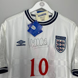 1999/01 ENGLAND OWEN #10 *BNWT* SIGNED HOME SHIRT (XL) UMBRO