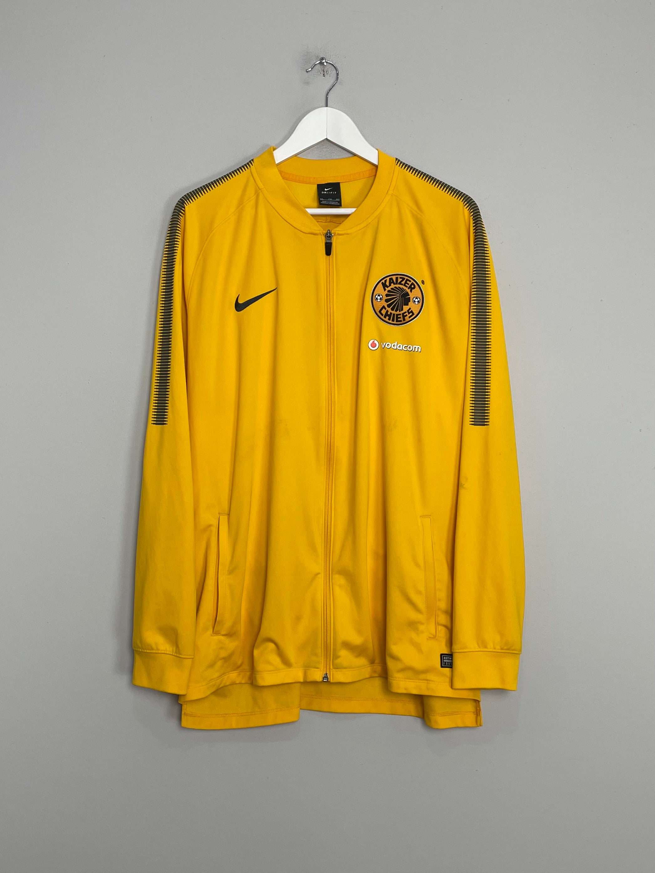 2017/18 KAIZER CHIEFS TRACK JACKET (XXL) NIKE