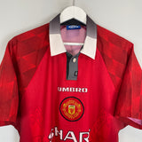 1996/98 MANCHESTER UNITED CANTONA #7 HOME SHIRT (L) UMBRO