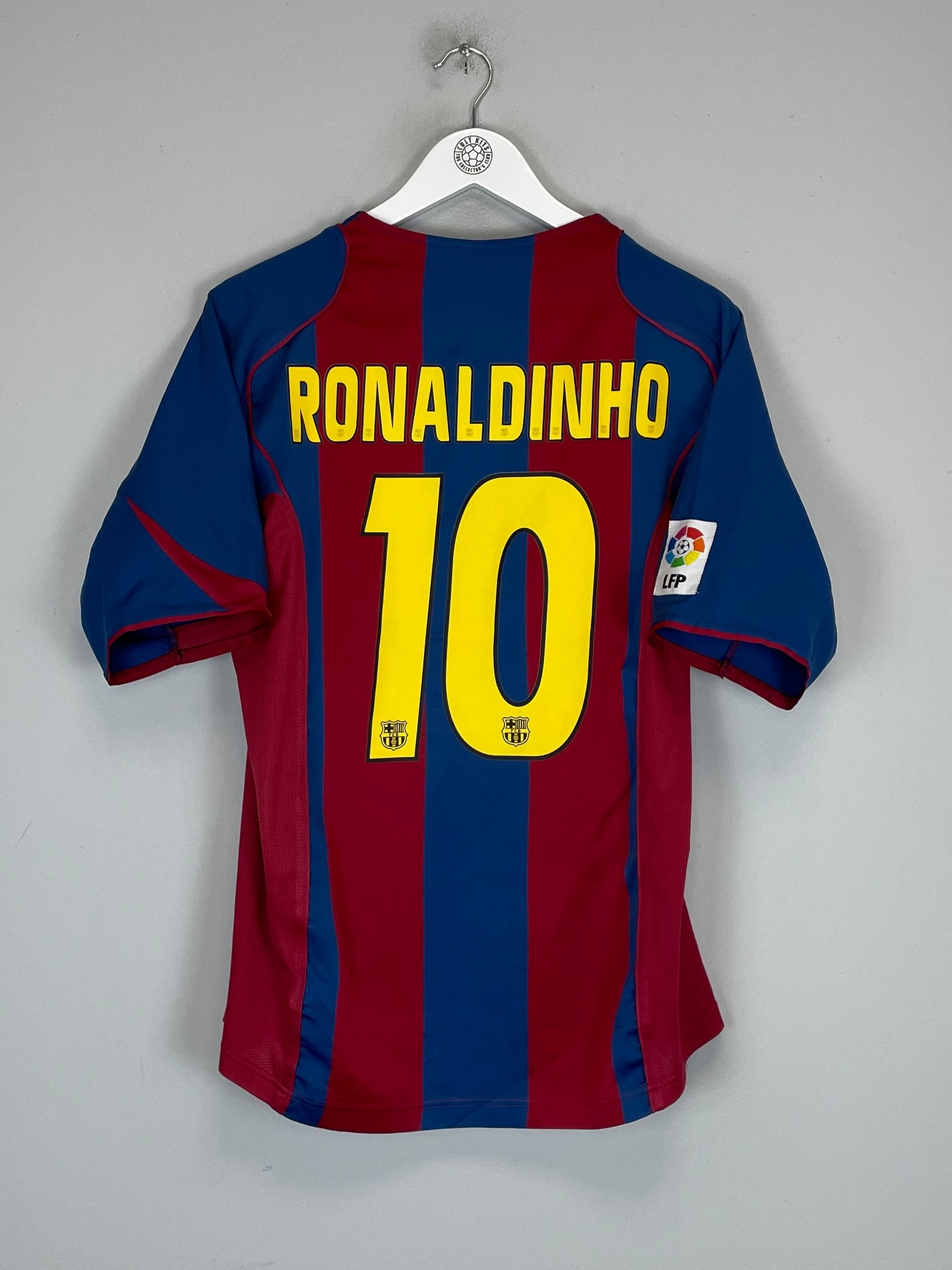 2004/05 BARCELONA RONALDINHO #10 HOME SHIRT (M) NIKE