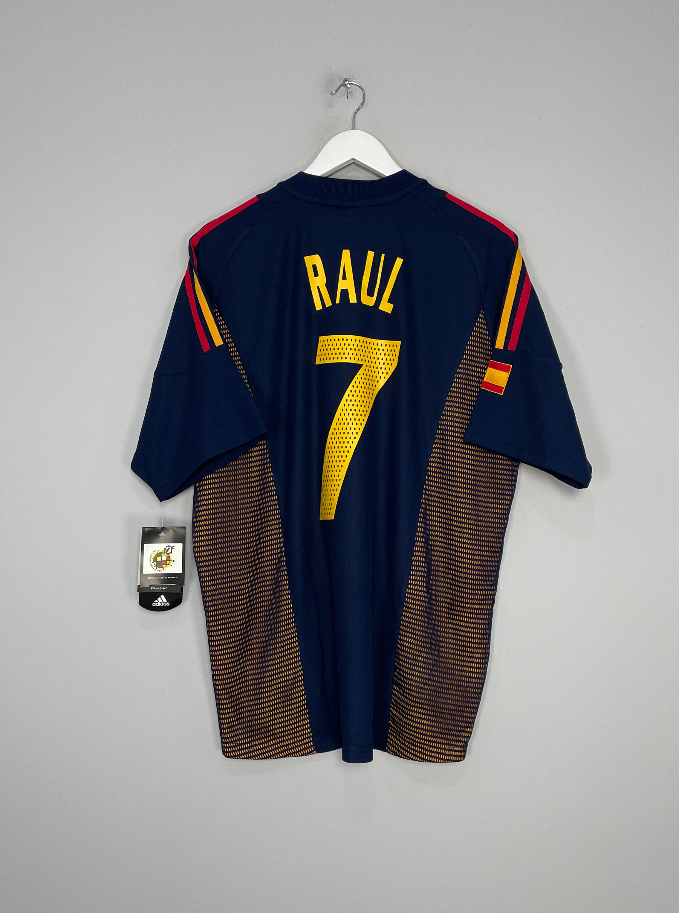 Image of the Spain Raul shirt from the 2002/04 season