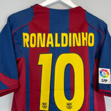 2004/05 BARCELONA RONALDINHO #10 HOME SHIRT (L) NIKE