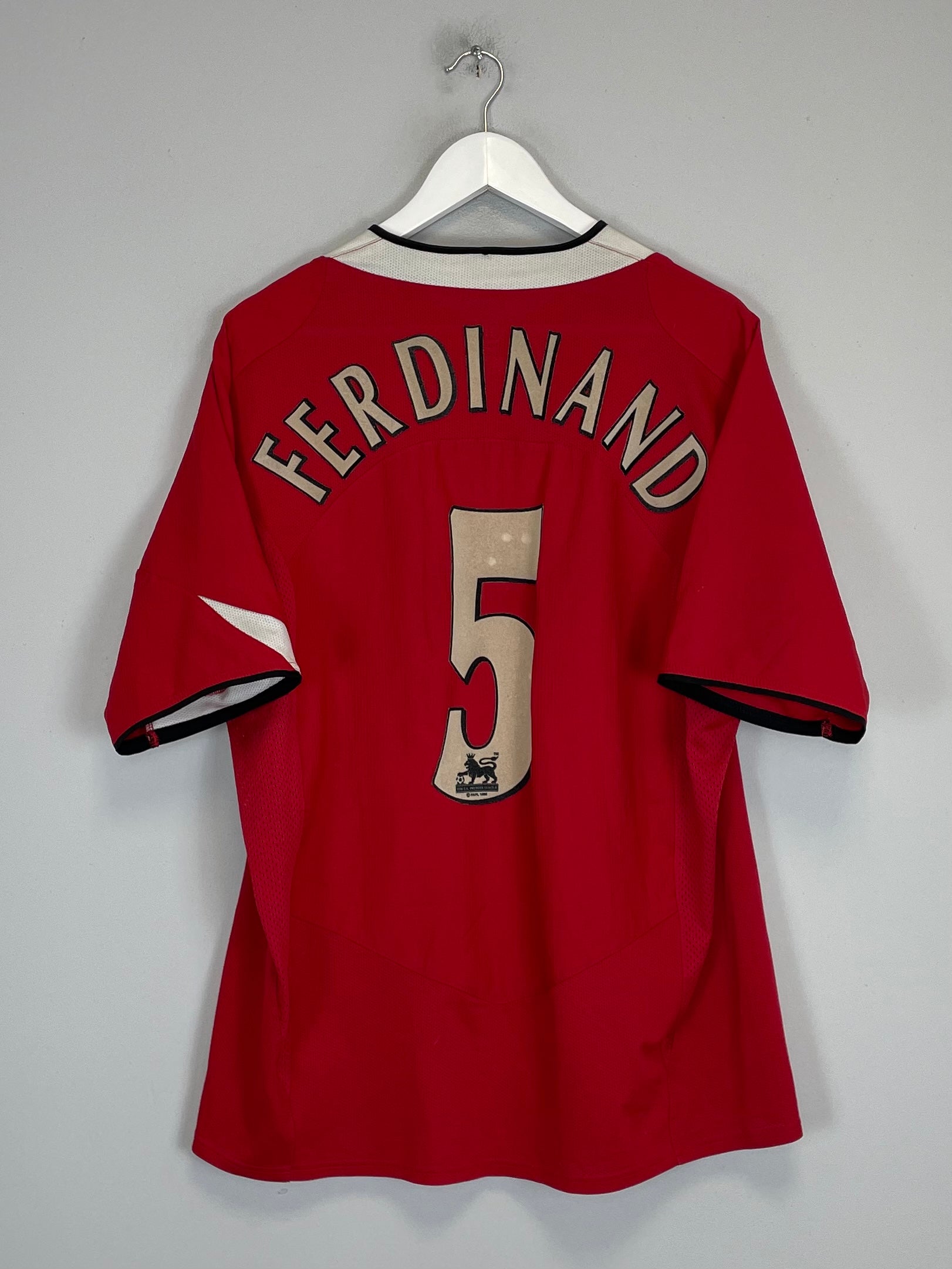 2004/06 MANCHESTER UNITED FERDINAND #5 HOME SHIRT (XL) NIKE