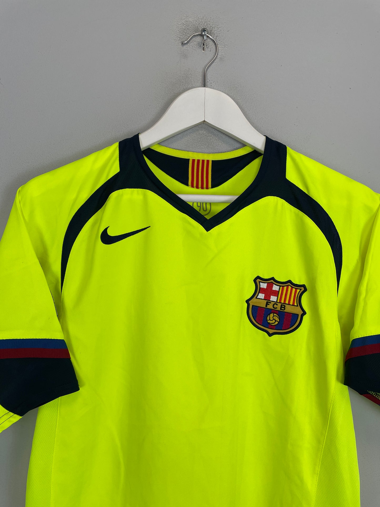 2005/06 BARCELONA RONALDINHO #10 AWAY SHIRT (S) NIKE