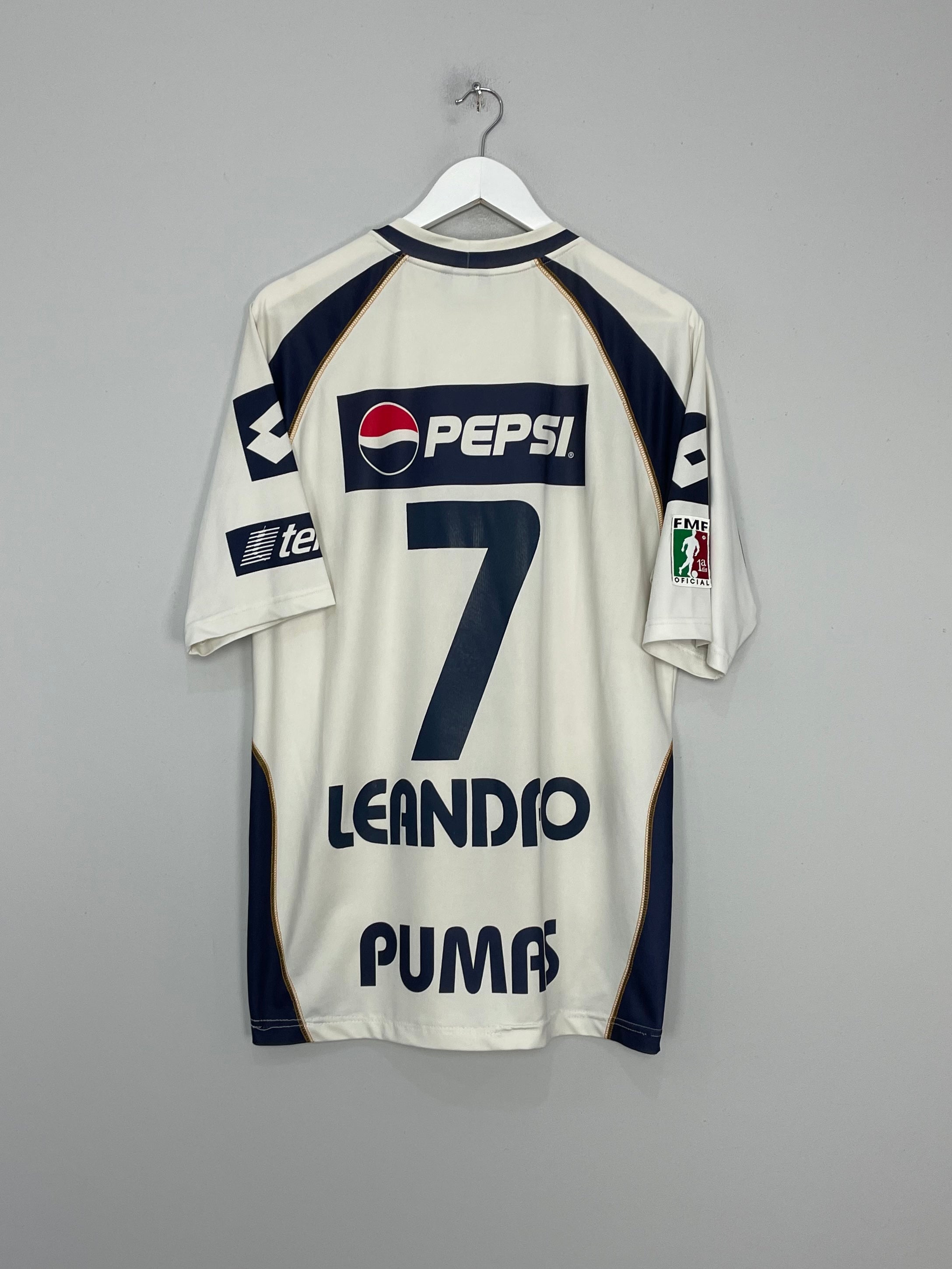 Image of the Unam Pumas Leandro shirt from the 2002/03 season