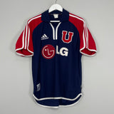 Image of the Universidad shirt from the 2001/02 season