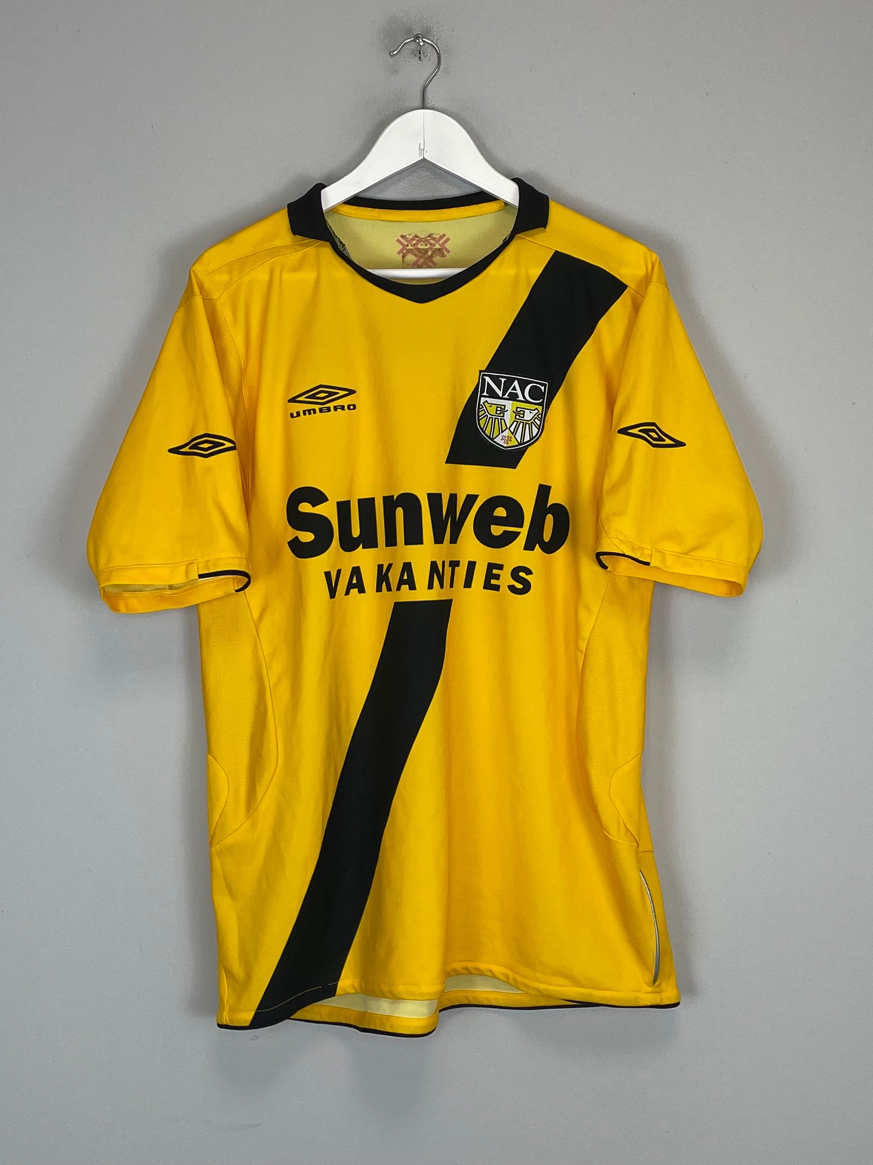 2006/07 NAC BREDA HOME SHIRT (XL) UMBRO