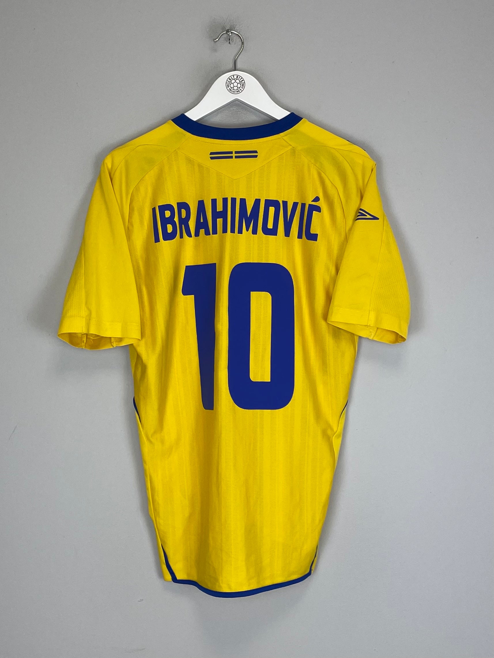 2007/09 SWEDEN IBRAHIMOVIC #10 HOME SHIRT (M) UMBRO