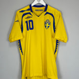 2007/09 SWEDEN IBRAHIMOVIC #10 HOME SHIRT (M) UMBRO