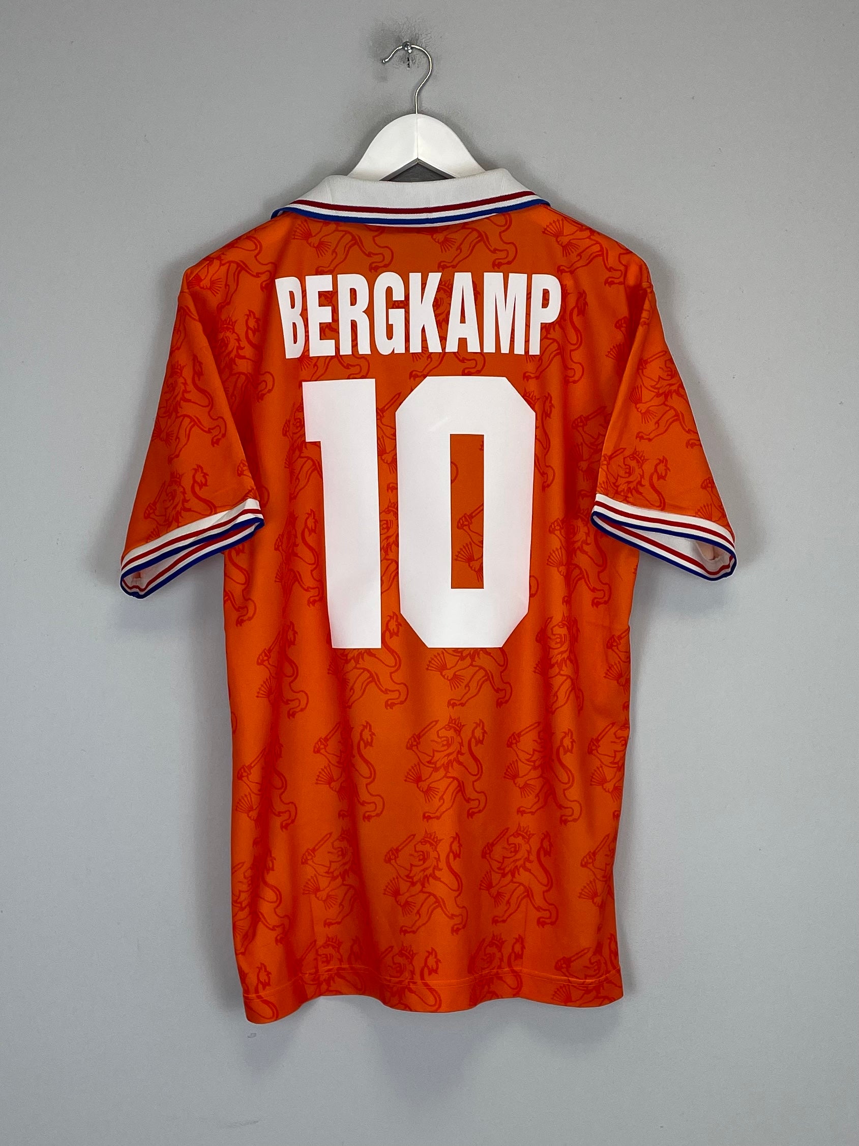 1994/95 NETHERLANDS BERGKAMP #10 HOME SHIRT (M) LOTTO