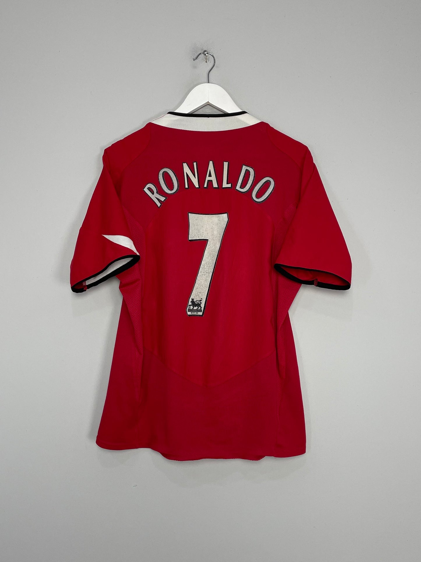 CULT KITS - 2004/06 MANCHESTER UNITED RONALDO #7 HOME SHIRT (M) NIKE – Cult  Kits