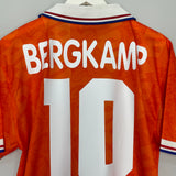 1994 NETHERLANDS BERGKAMP #10 HOME SHIRT (M) LOTTO